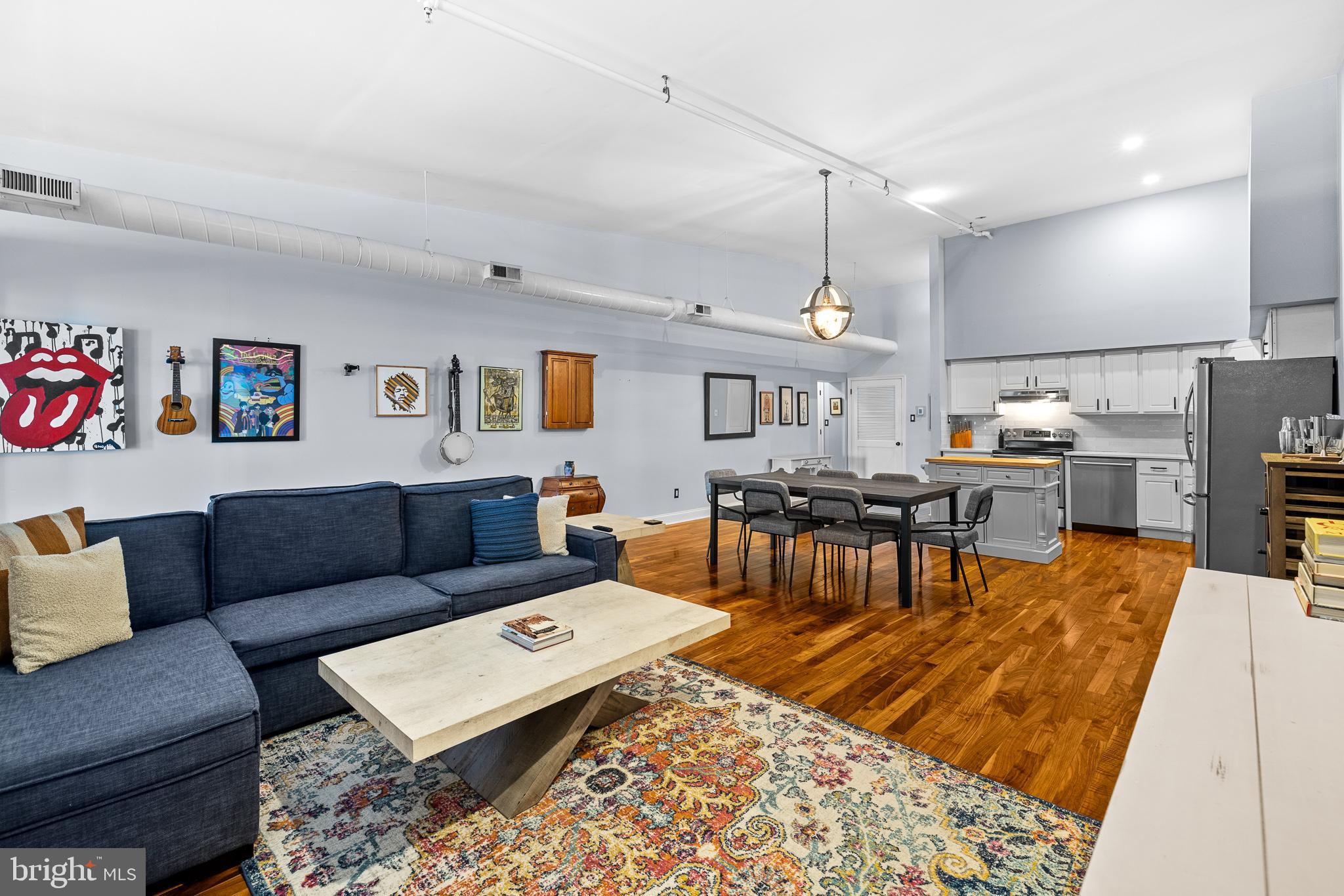 104 N 2ND ST #402