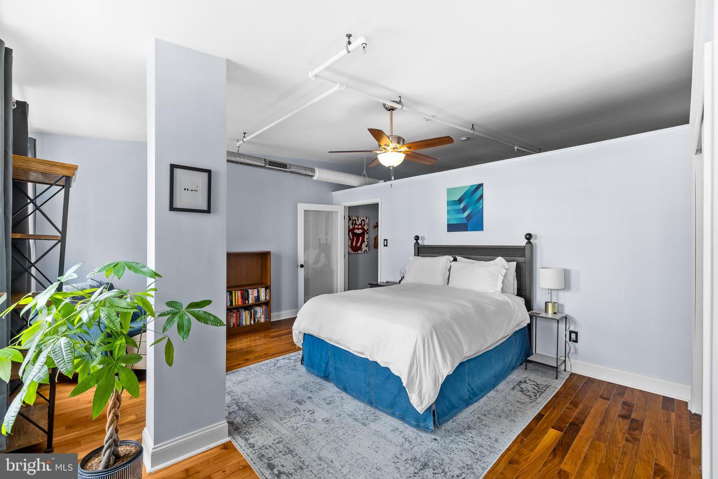 104 N 2ND ST #402