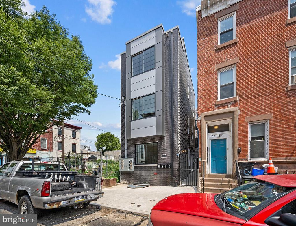167 W SUSQUEHANNA AVE #2
