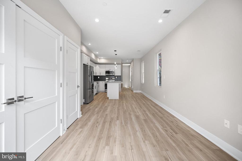 167 W SUSQUEHANNA AVE #2