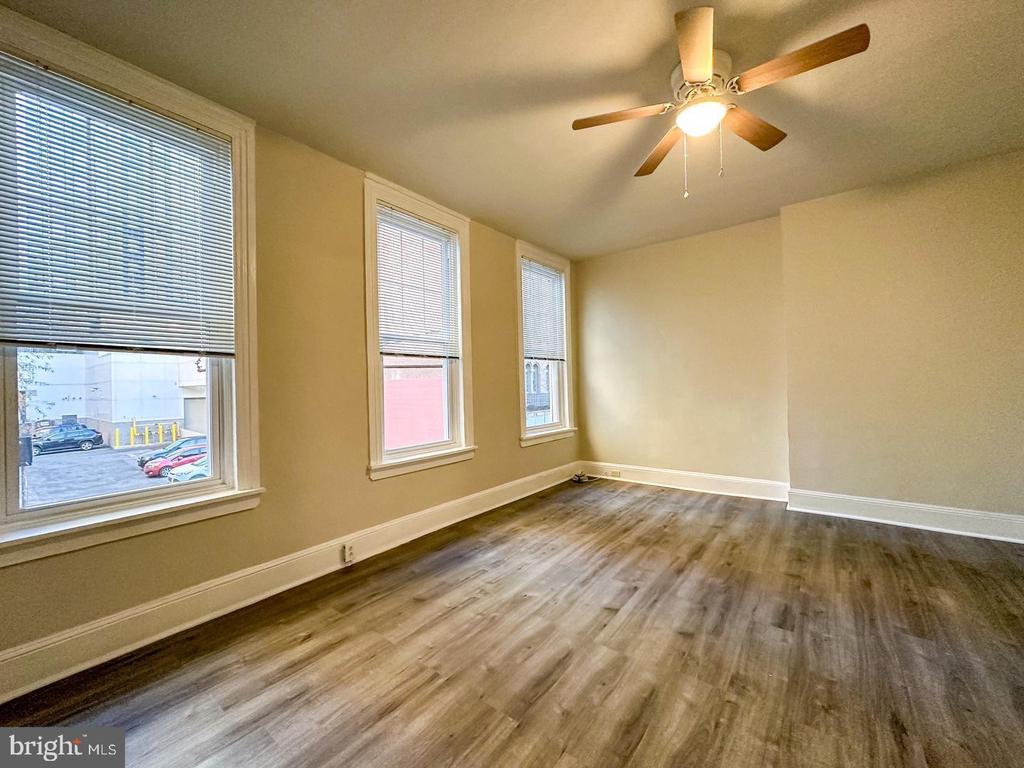 108 S 20TH ST #2ND FLOOR