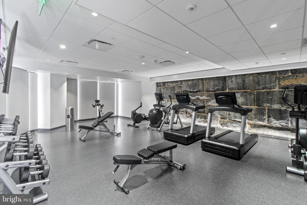 2100 HAMILTON STREET Unit: 5D