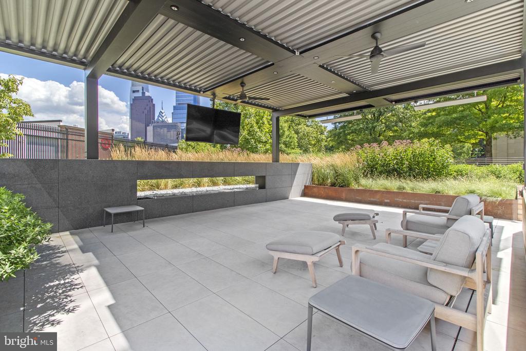 2100 HAMILTON STREET Unit: 5D