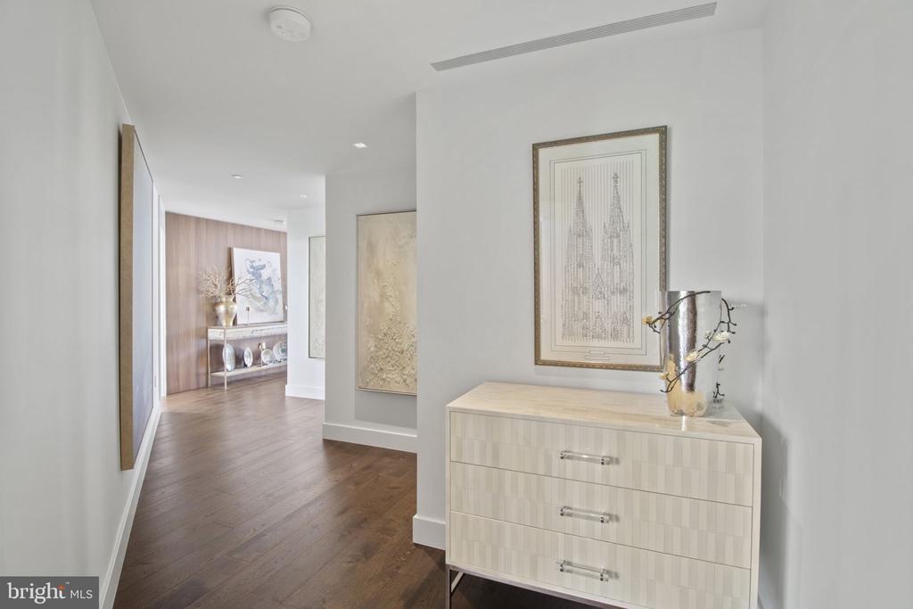 2100 HAMILTON STREET Unit: 5D