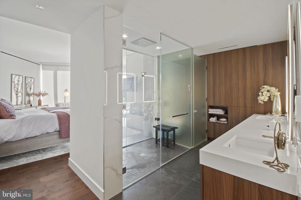 2100 HAMILTON STREET Unit: 5D