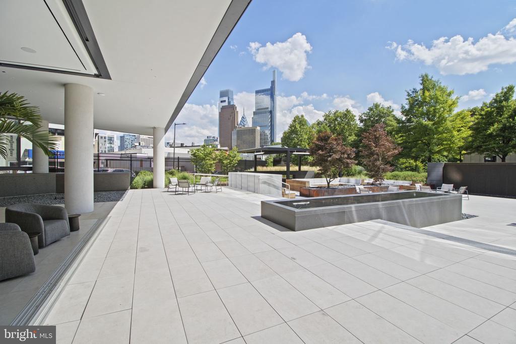 2100 HAMILTON STREET Unit: 5D