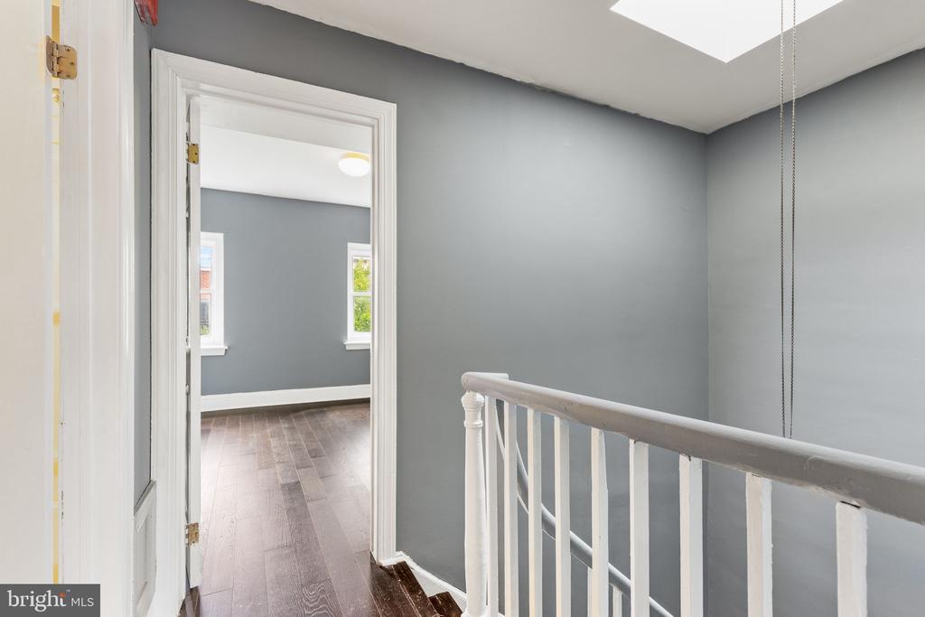 262 S 11th St