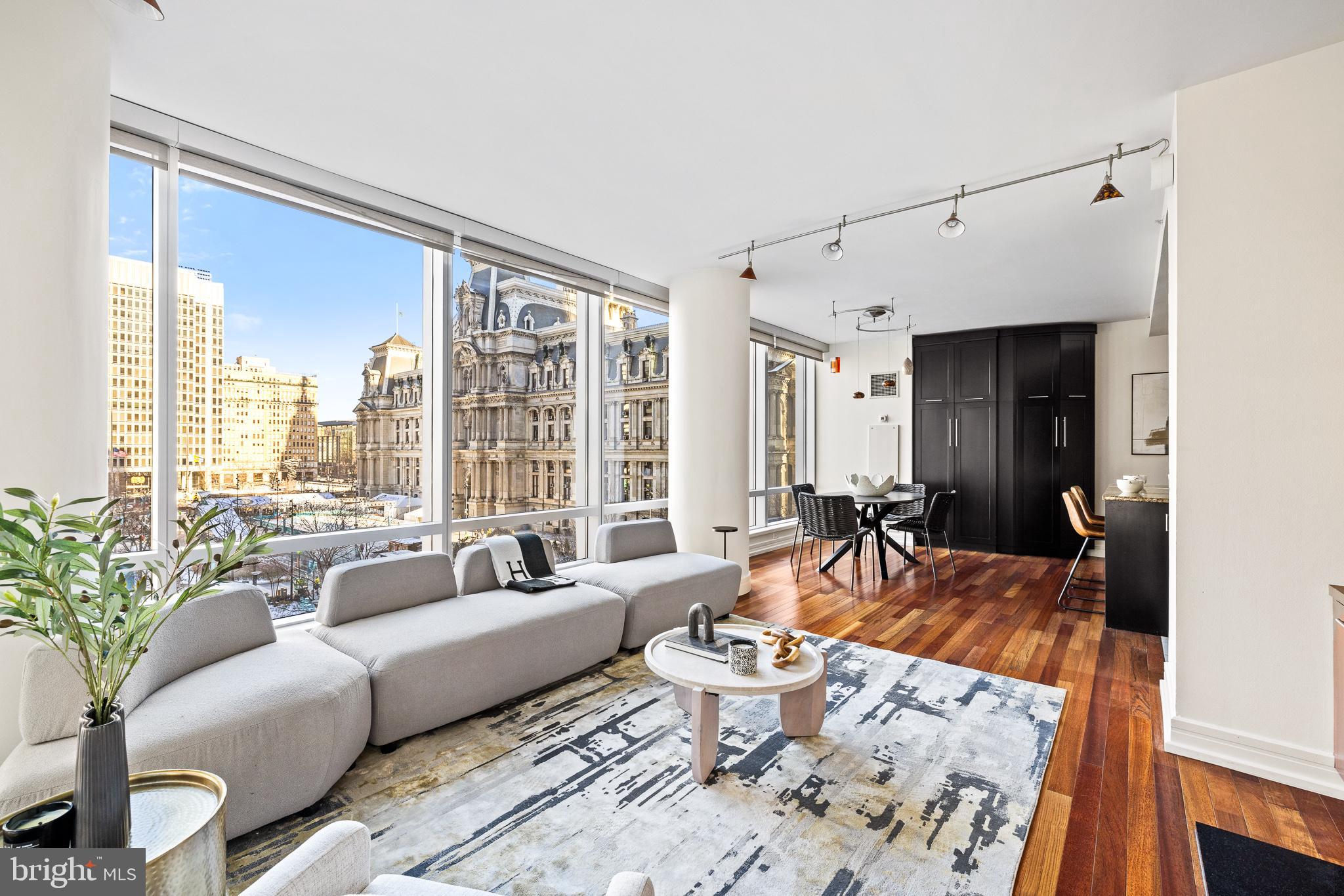 1414 S Penn Sq #5f