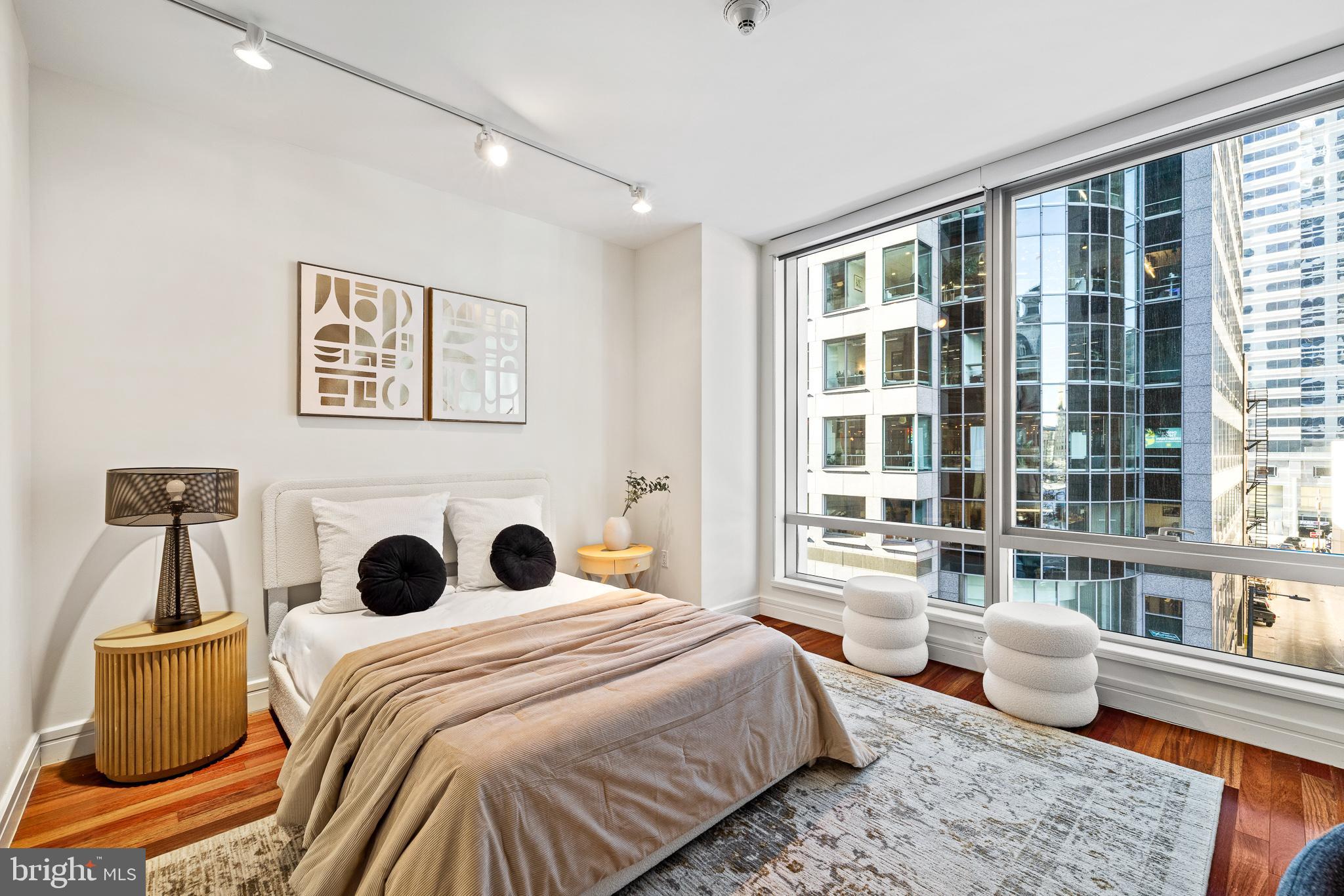 1414 S Penn Sq #5f