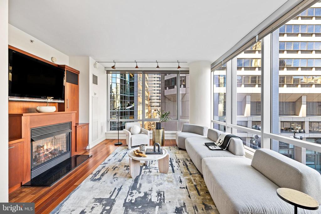 1414 S Penn Sq #5f