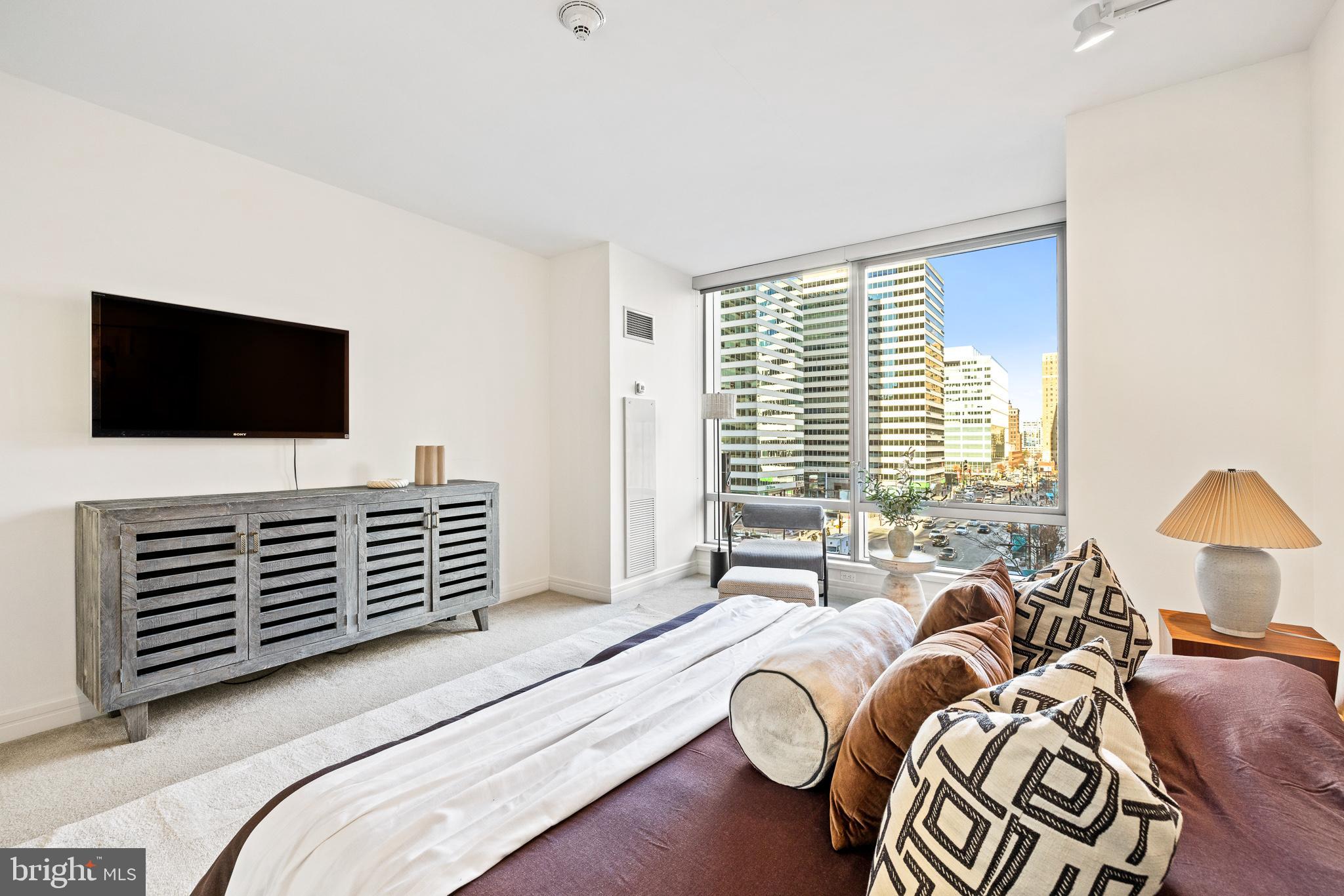 1414 S Penn Sq #5f