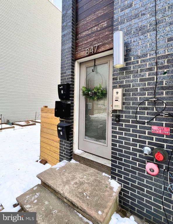 847 N 16TH STREET Unit: 2