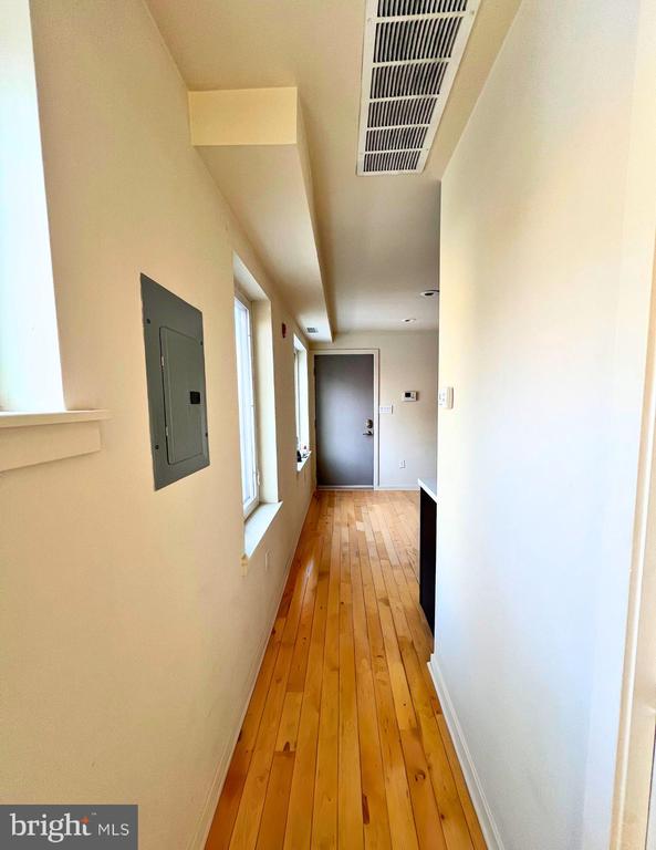 847 N 16TH STREET Unit: 2