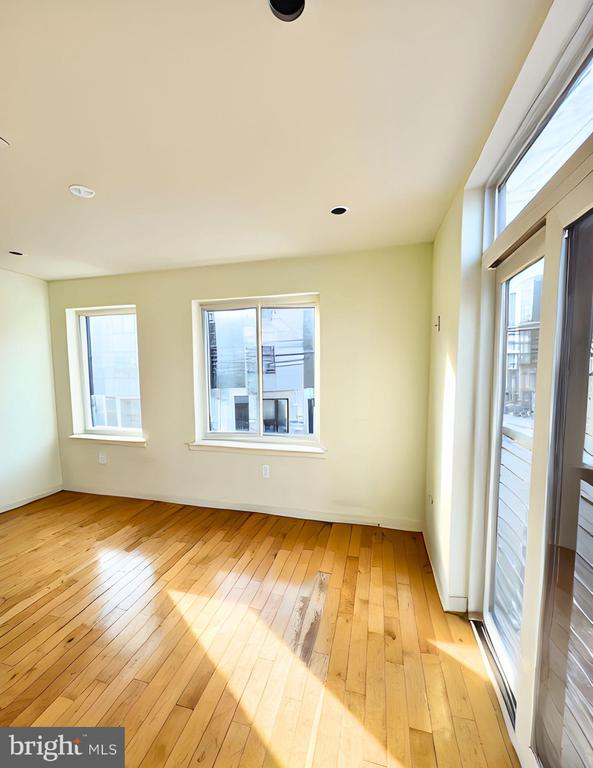 847 N 16TH STREET Unit: 2