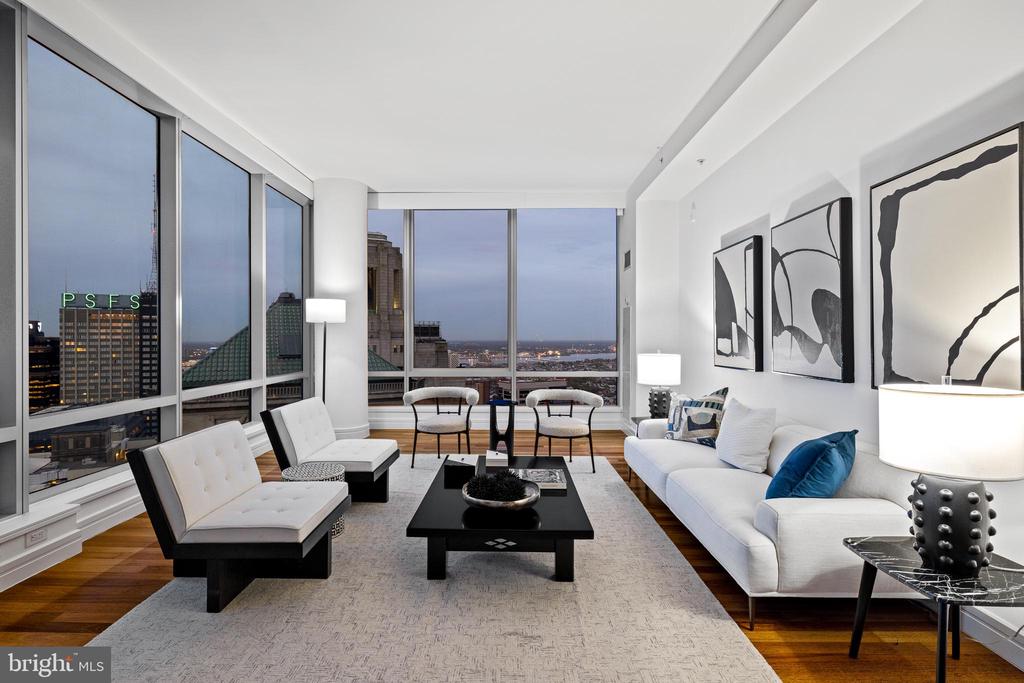1414 S Penn Sq #32b