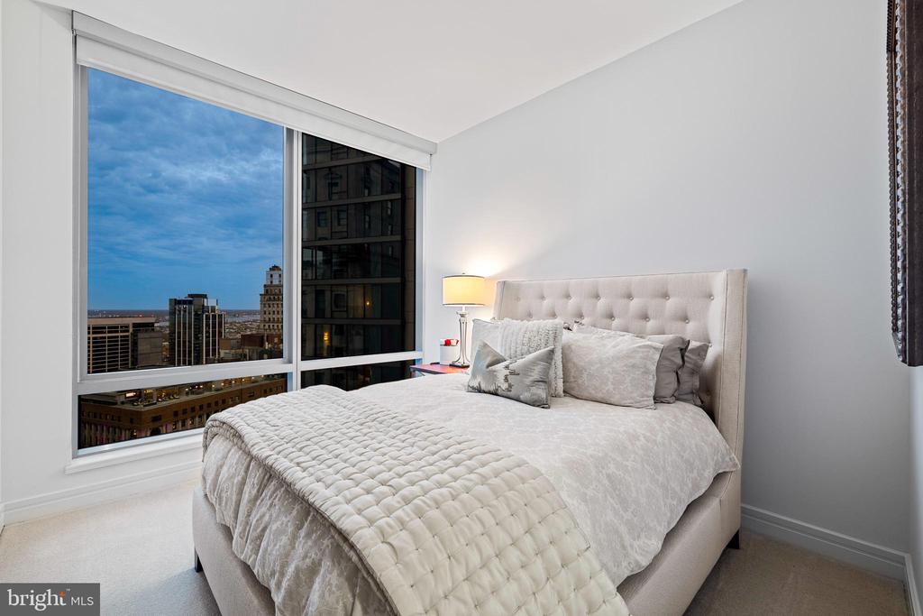 1414 S Penn Sq #32b