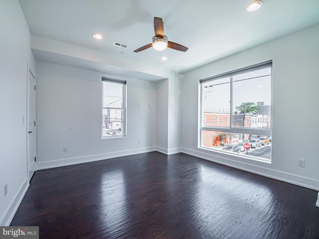 1914 S 6TH STREET