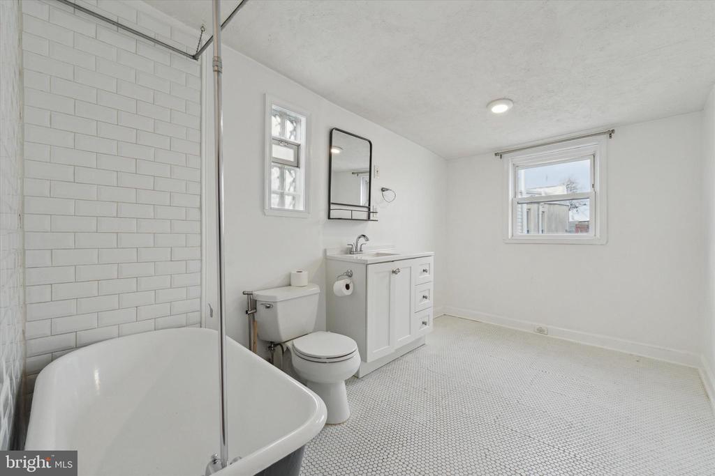 2224 RITTER STREET