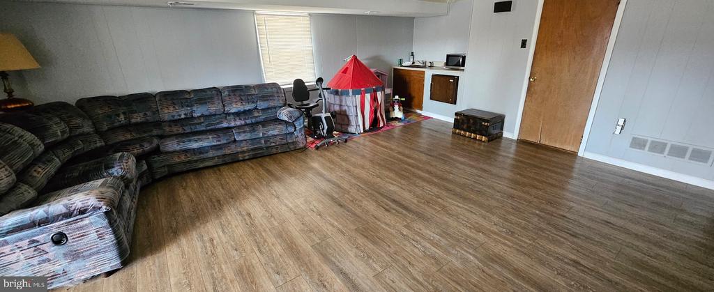 3340 RED LION ROAD