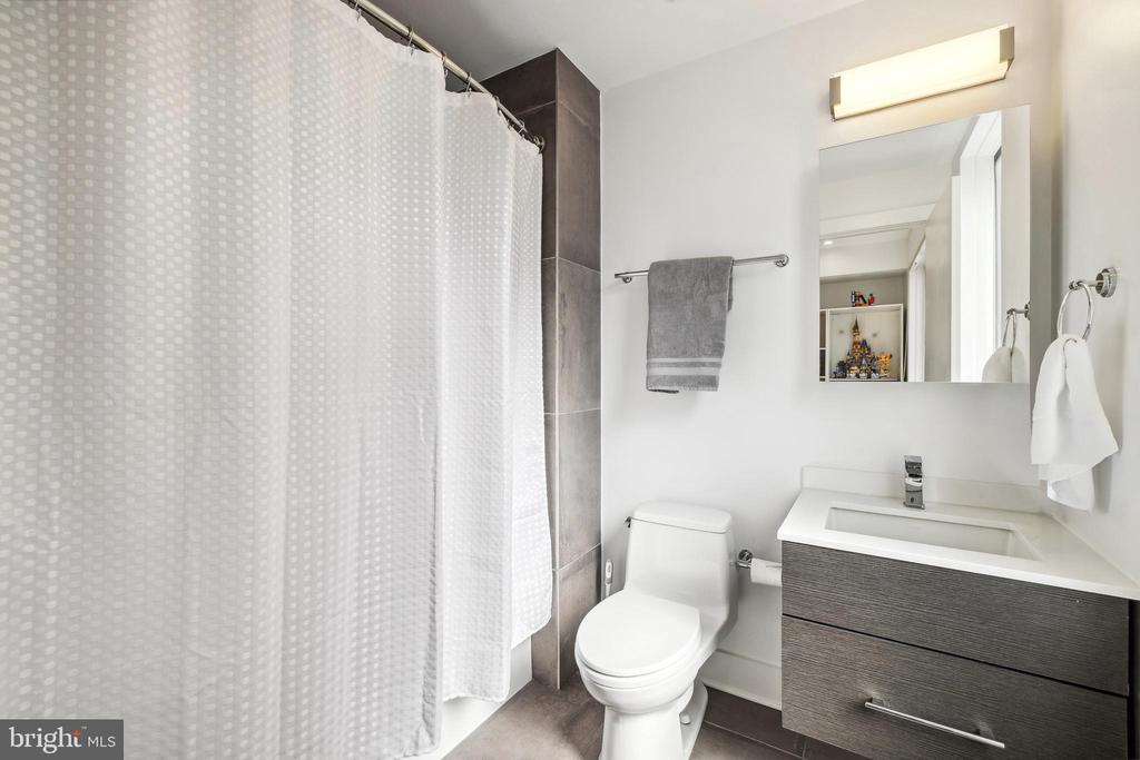 48 N 3rd St #3