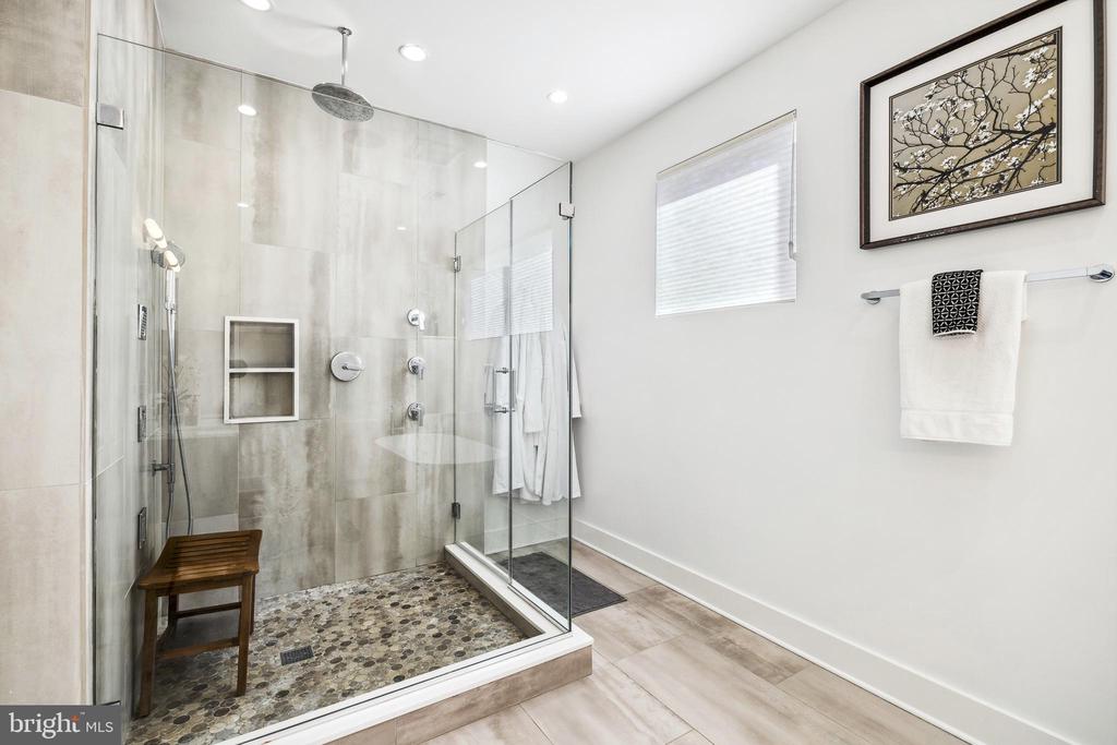 48 N 3rd St #3