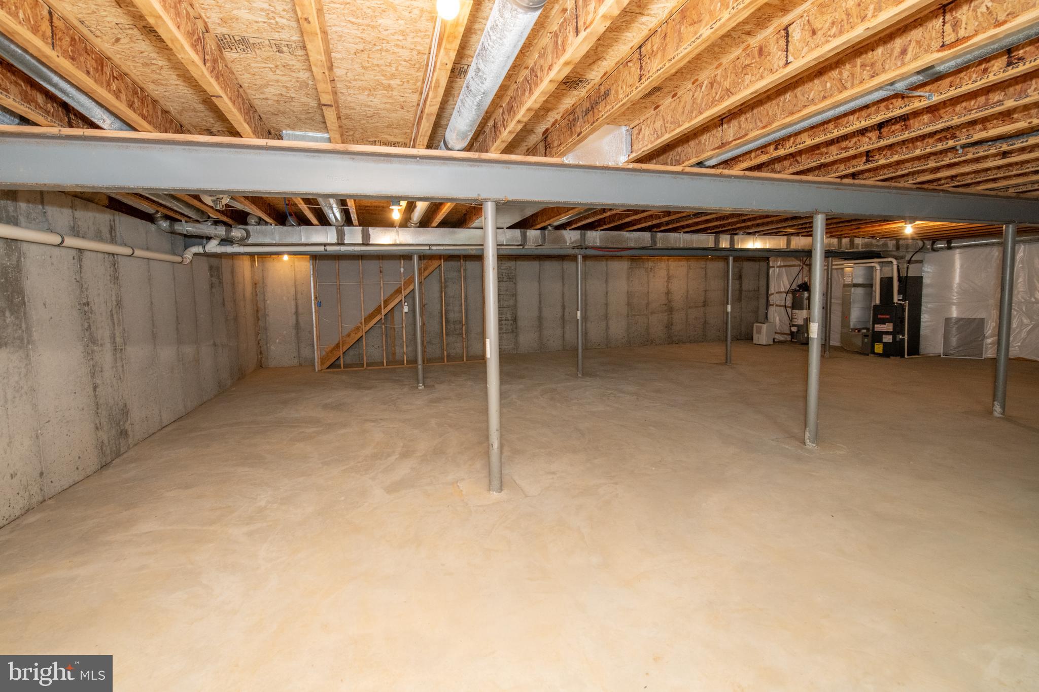 15051 Dahlia Dr