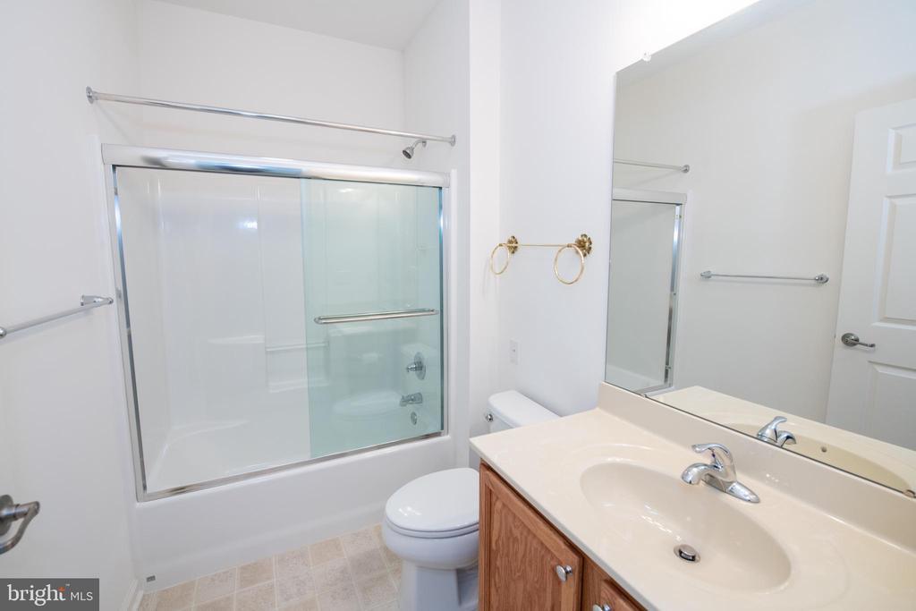 15051 Dahlia Dr