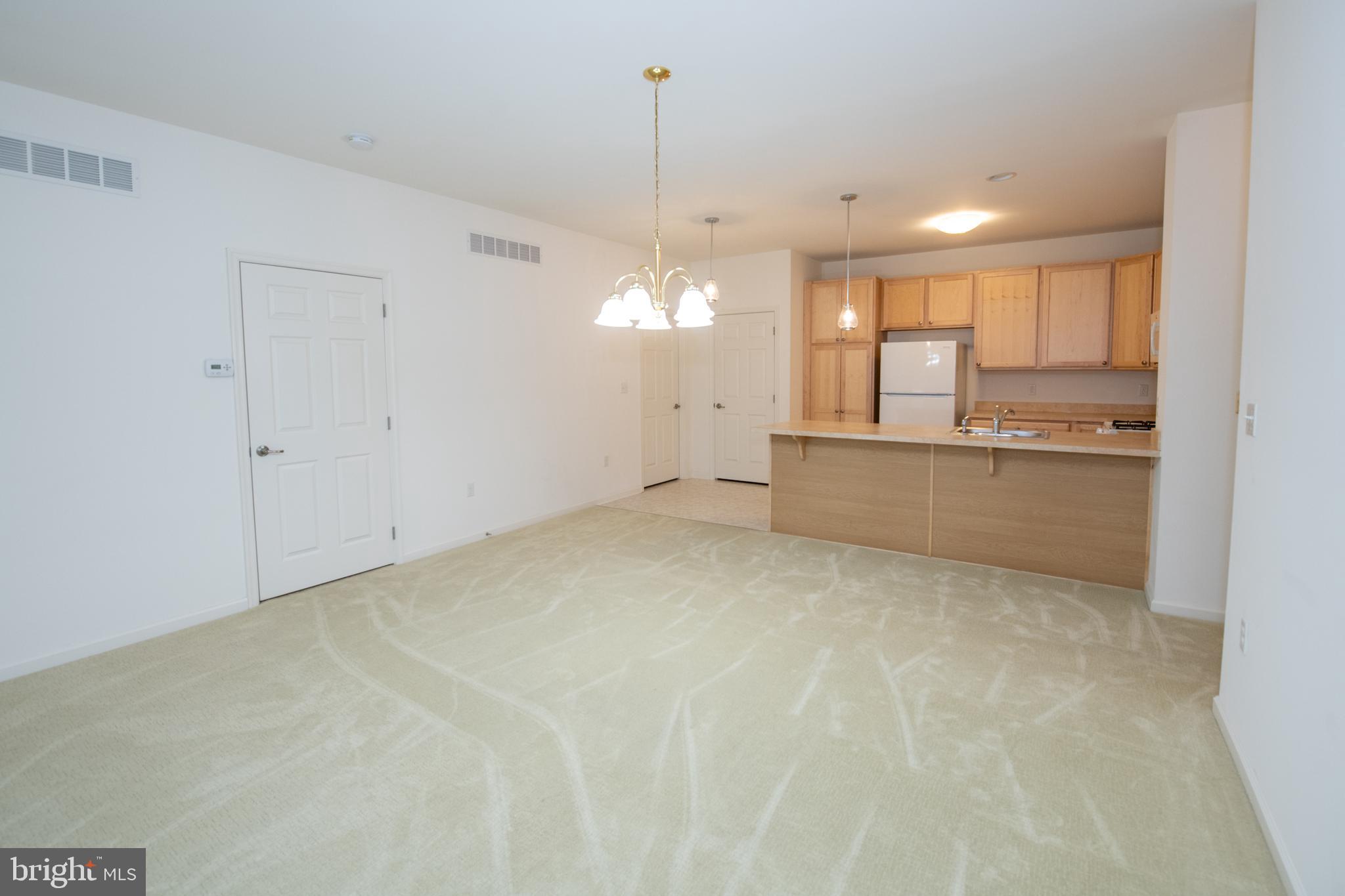 15051 Dahlia Dr