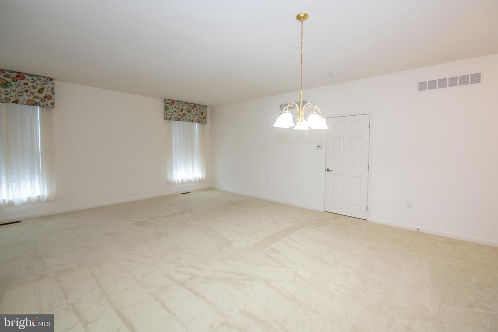 15051 Dahlia Dr