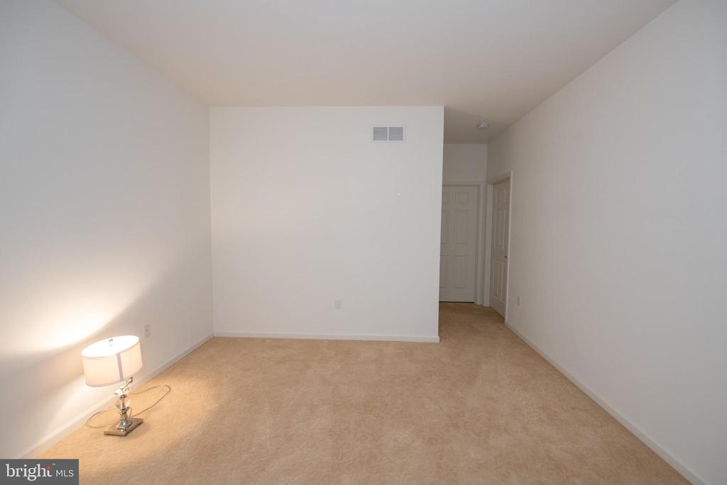 15051 Dahlia Dr