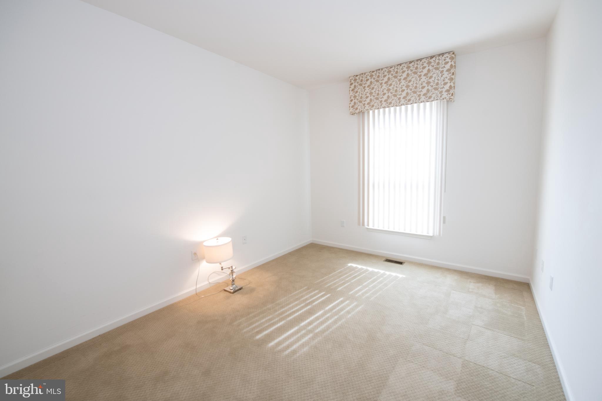 15051 Dahlia Dr