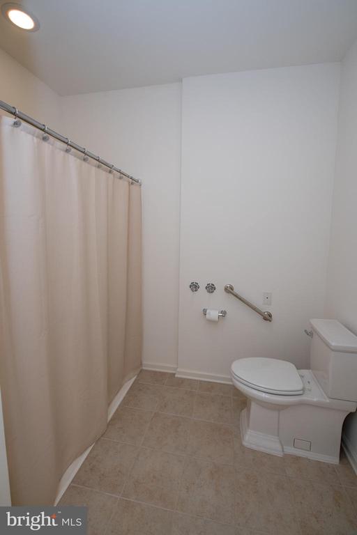 15051 Dahlia Dr