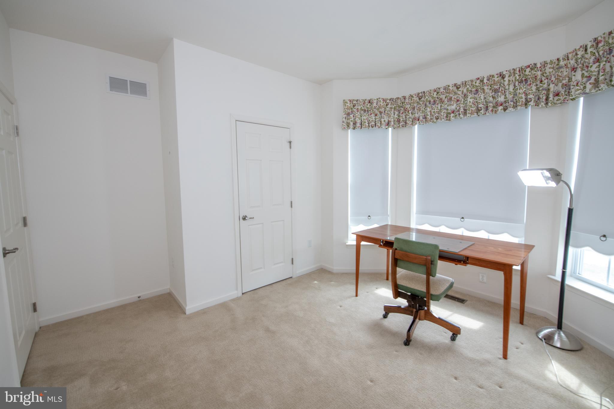 15051 Dahlia Dr