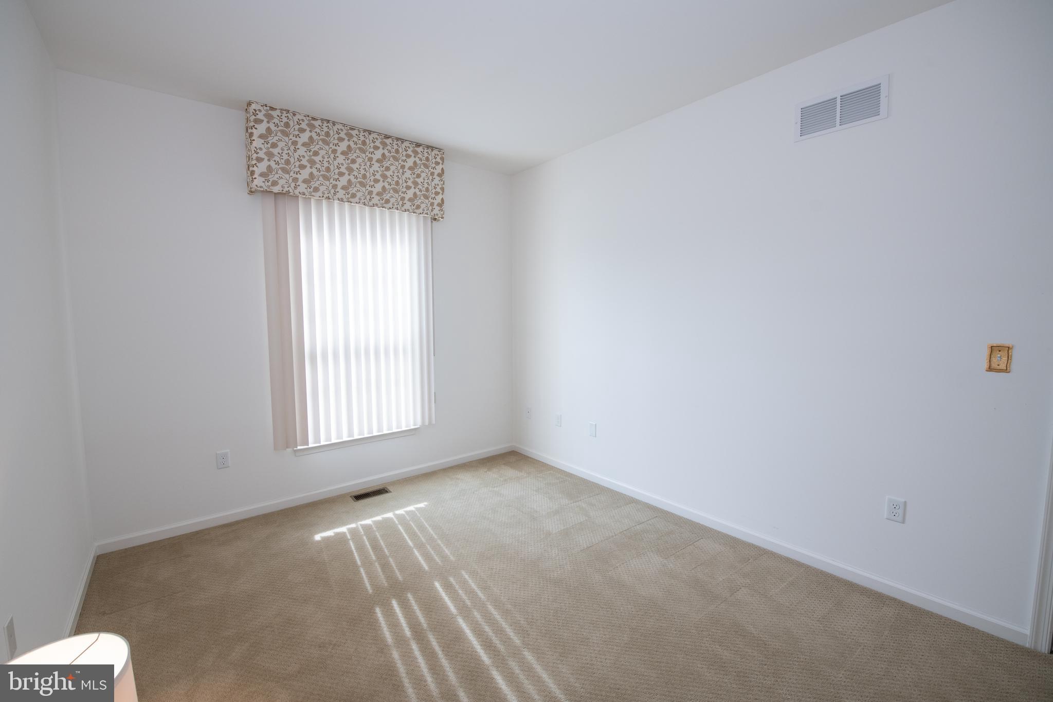 15051 Dahlia Dr