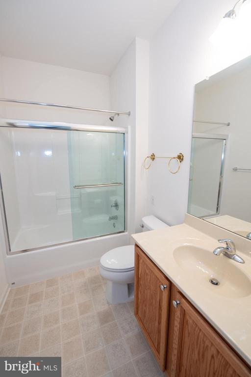 15051 Dahlia Dr