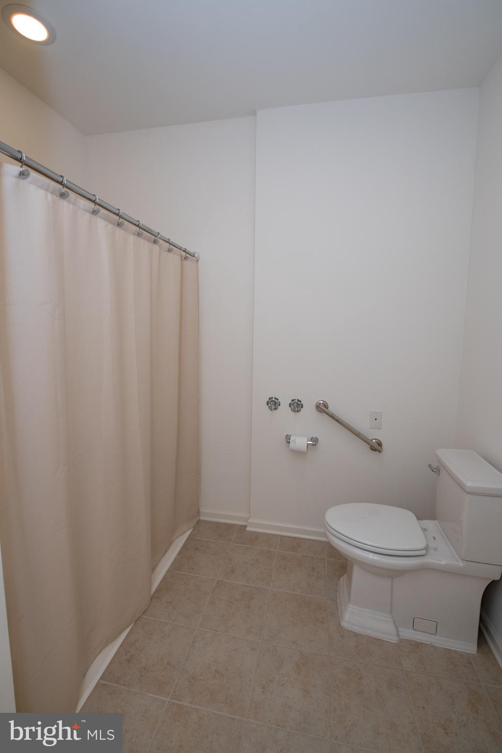 15051 Dahlia Dr