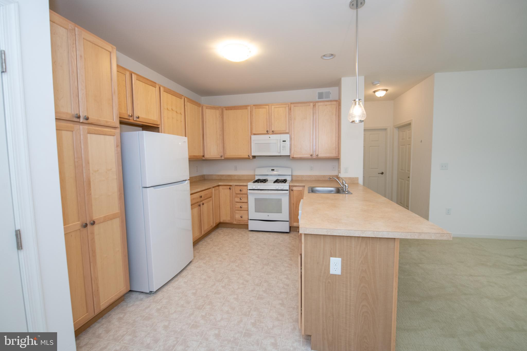 15051 Dahlia Dr