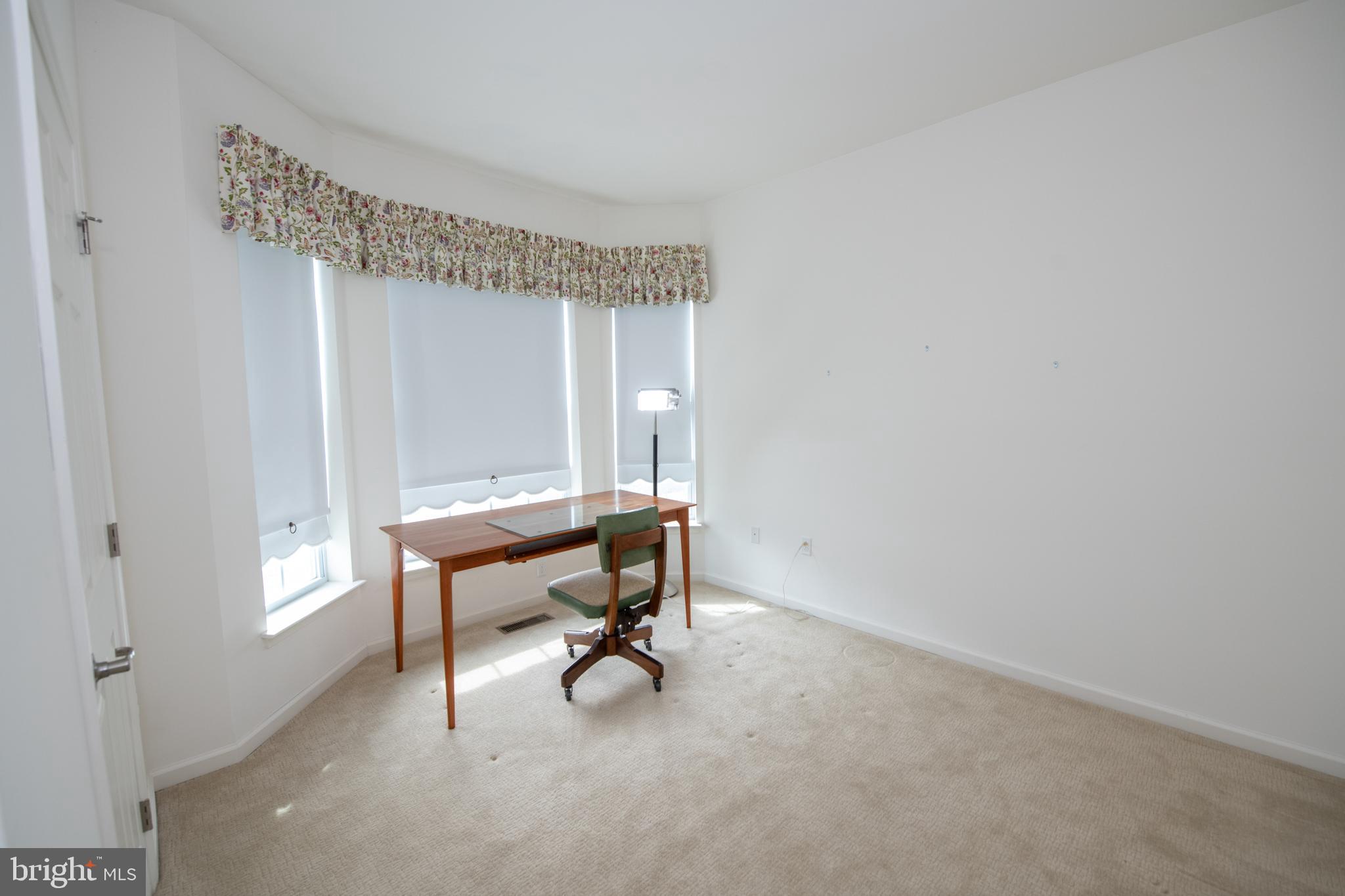 15051 Dahlia Dr