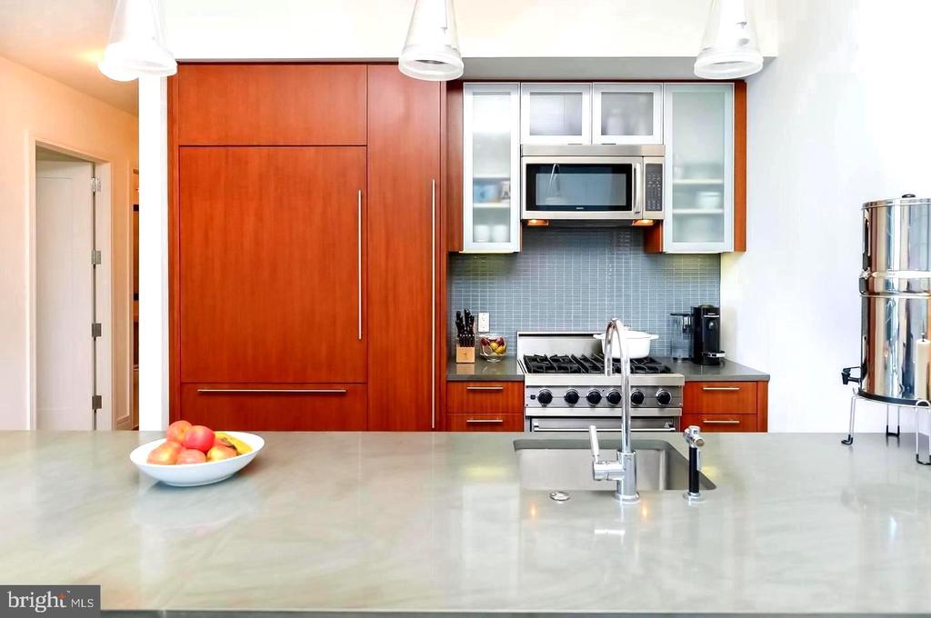 1414 S PENN SQUARE Unit: 37A