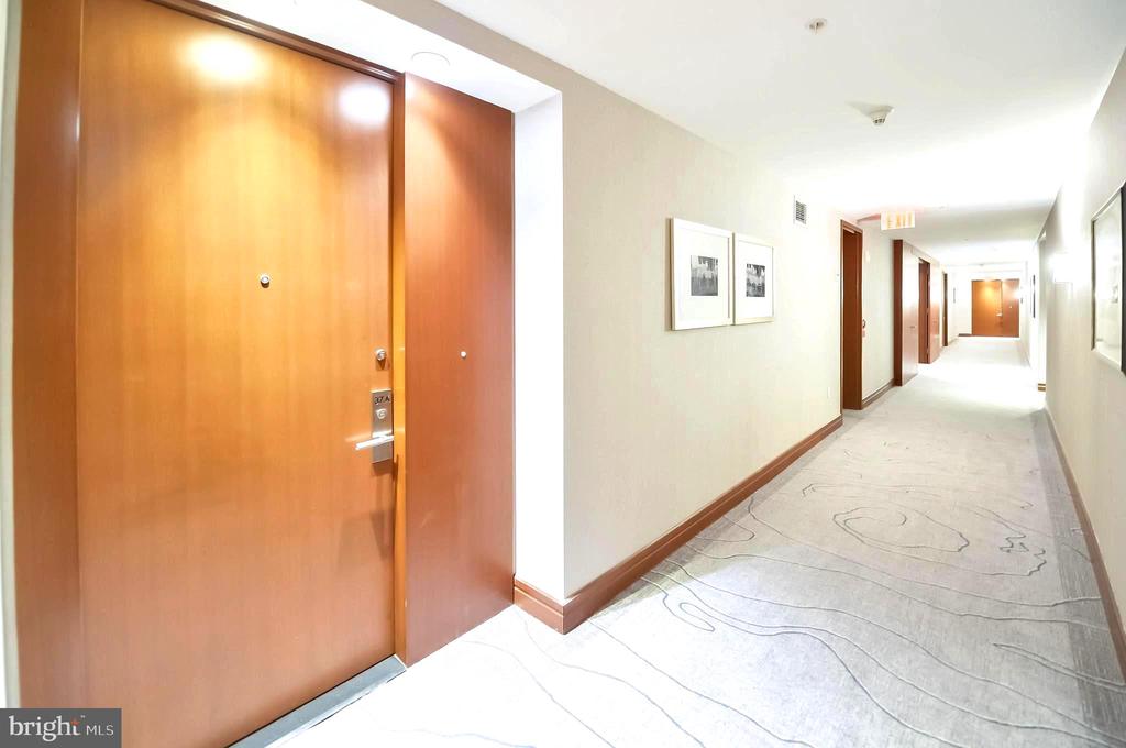 1414 S PENN SQUARE Unit: 37A