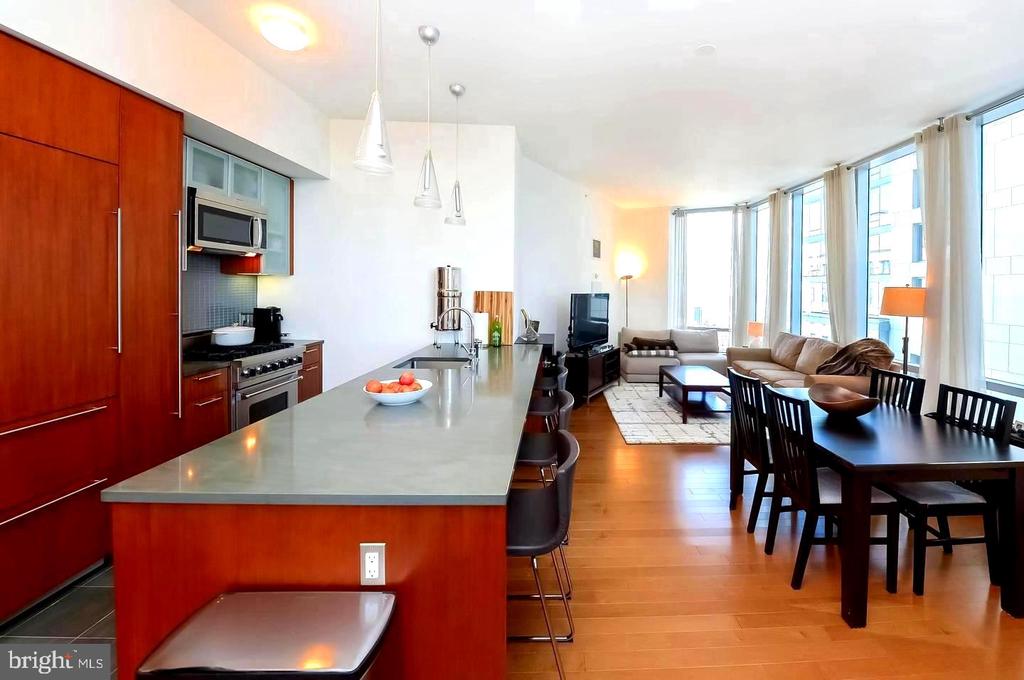 1414 S PENN SQUARE Unit: 37A