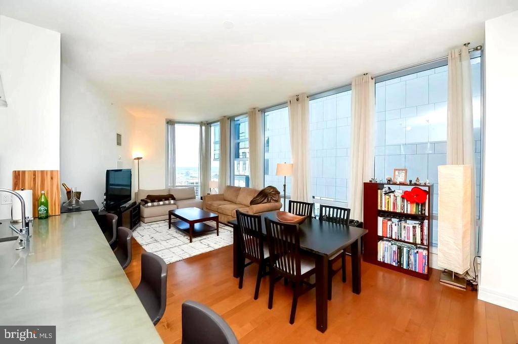 1414 S PENN SQUARE Unit: 37A