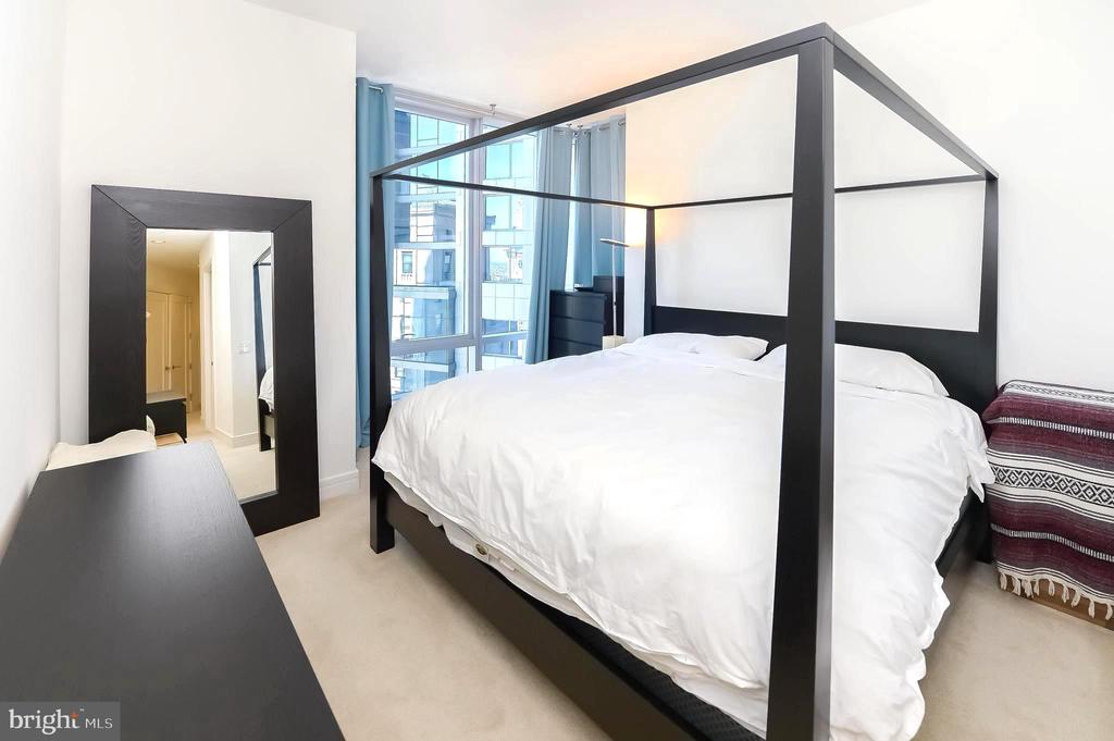 1414 S PENN SQUARE Unit: 37A