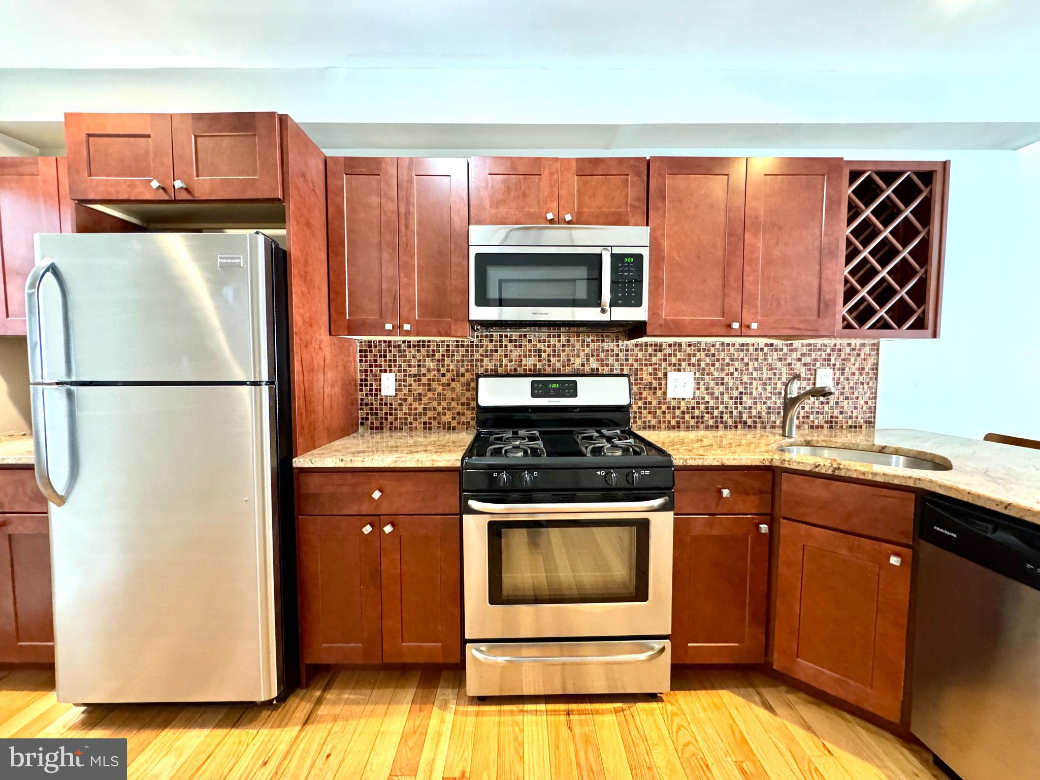 1014 E MOYAMENSING AVE #2