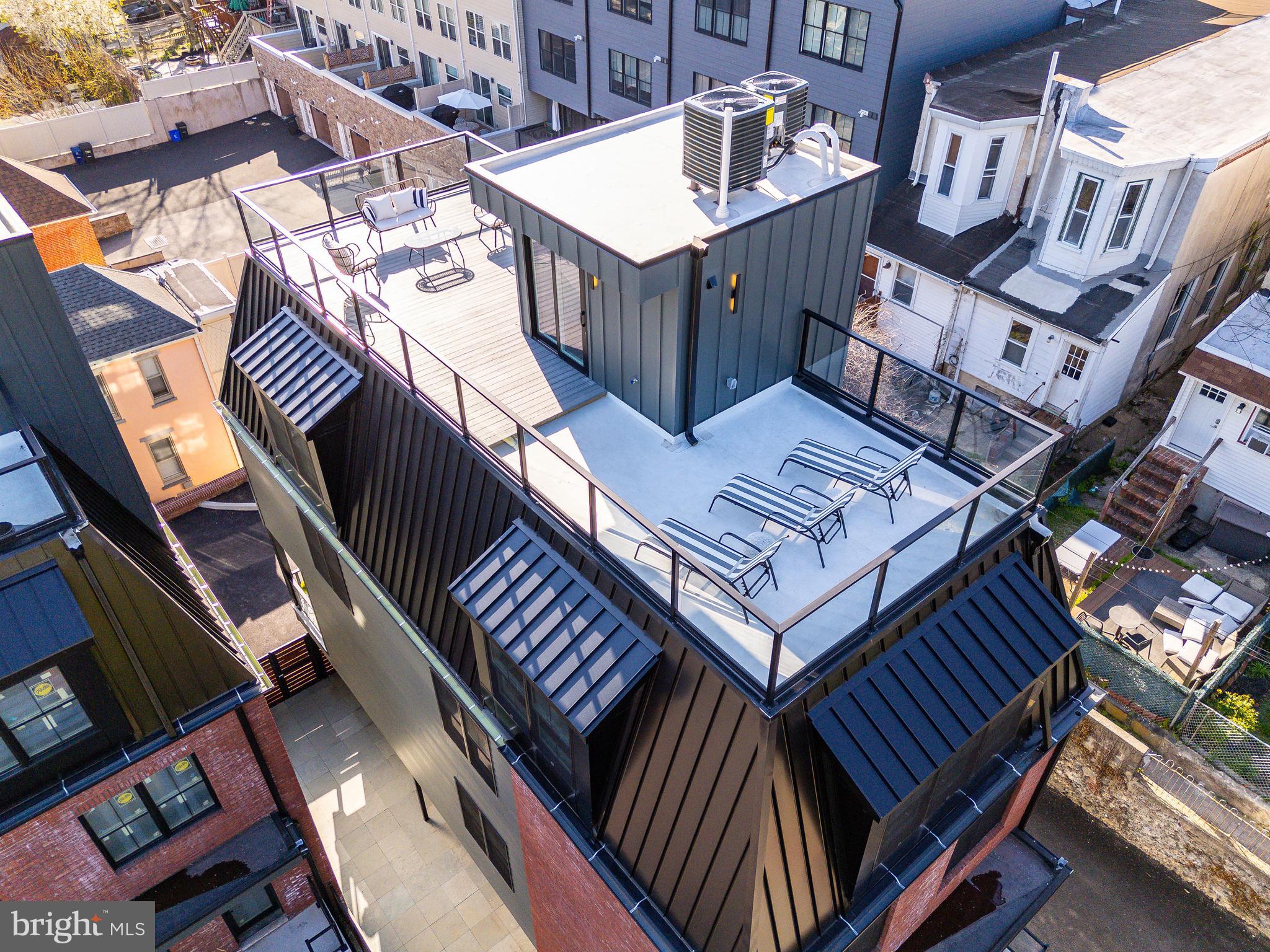 112 Righter St