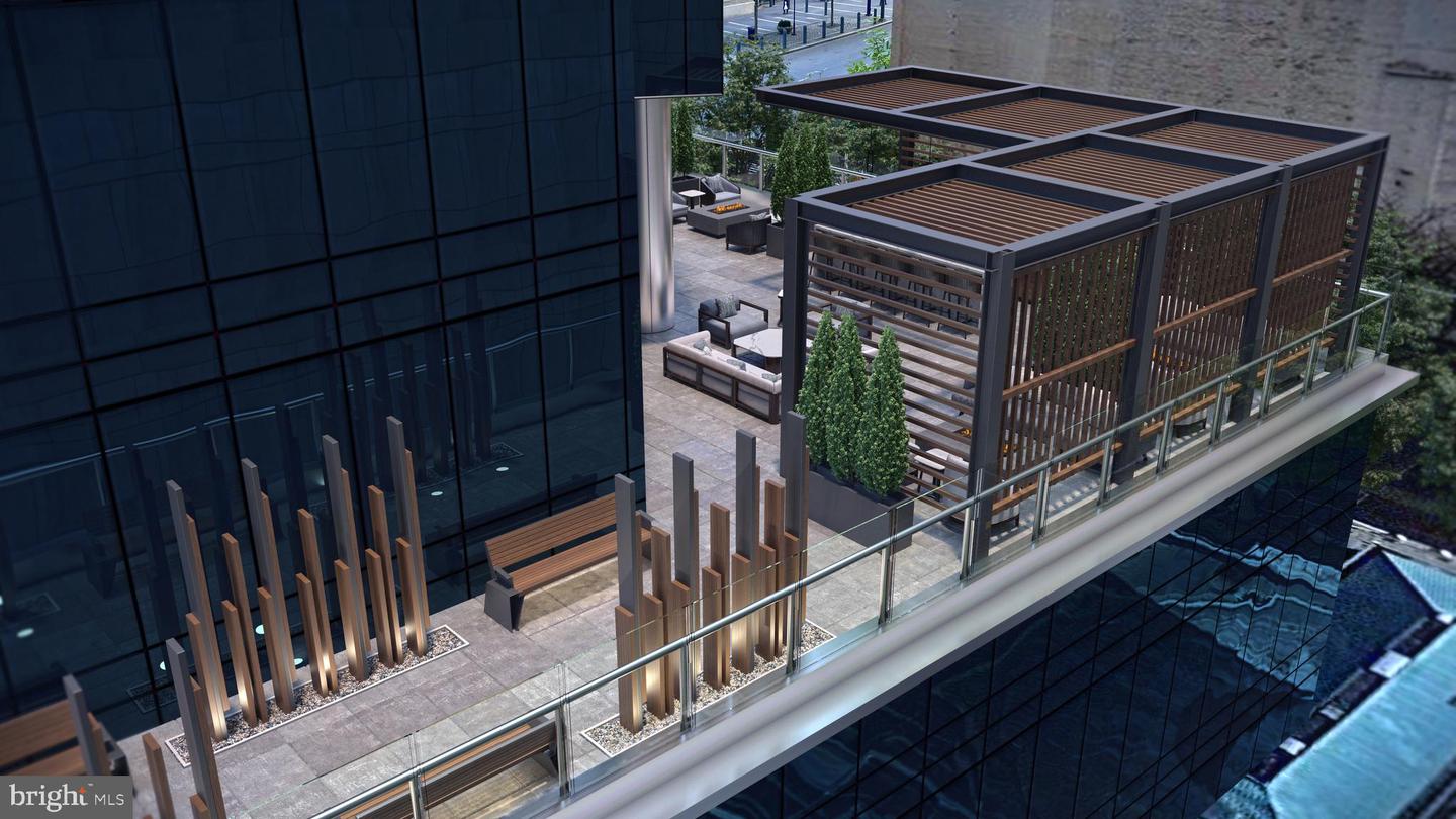 1414 S PENN SQ #18B