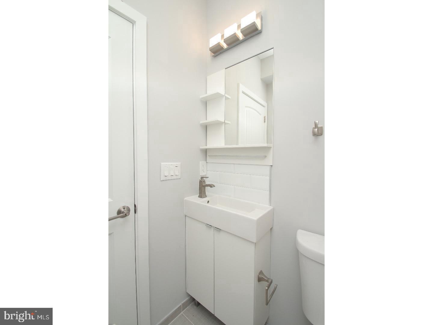 2564 FRANKFORD AVE #2