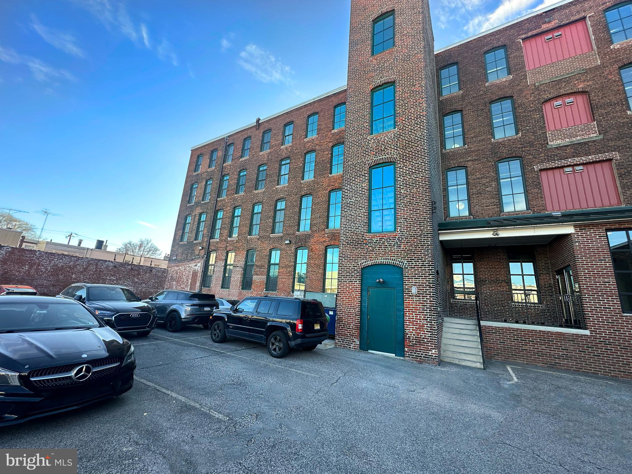 2551 Trenton Ave #105