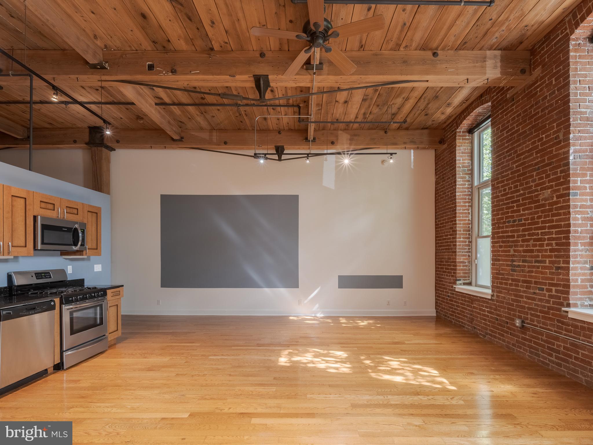 2551 Trenton Ave #105