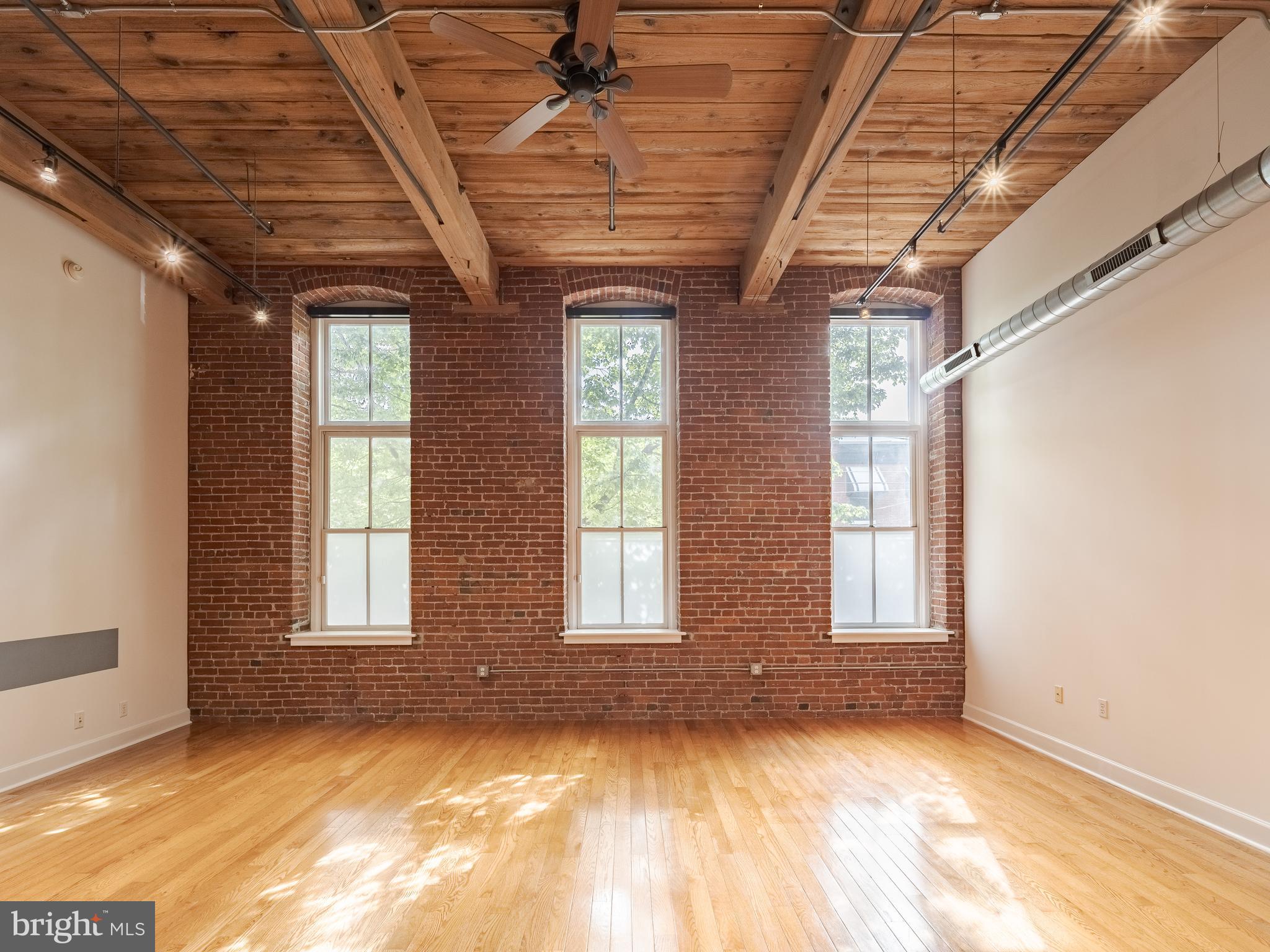 2551 Trenton Ave #105